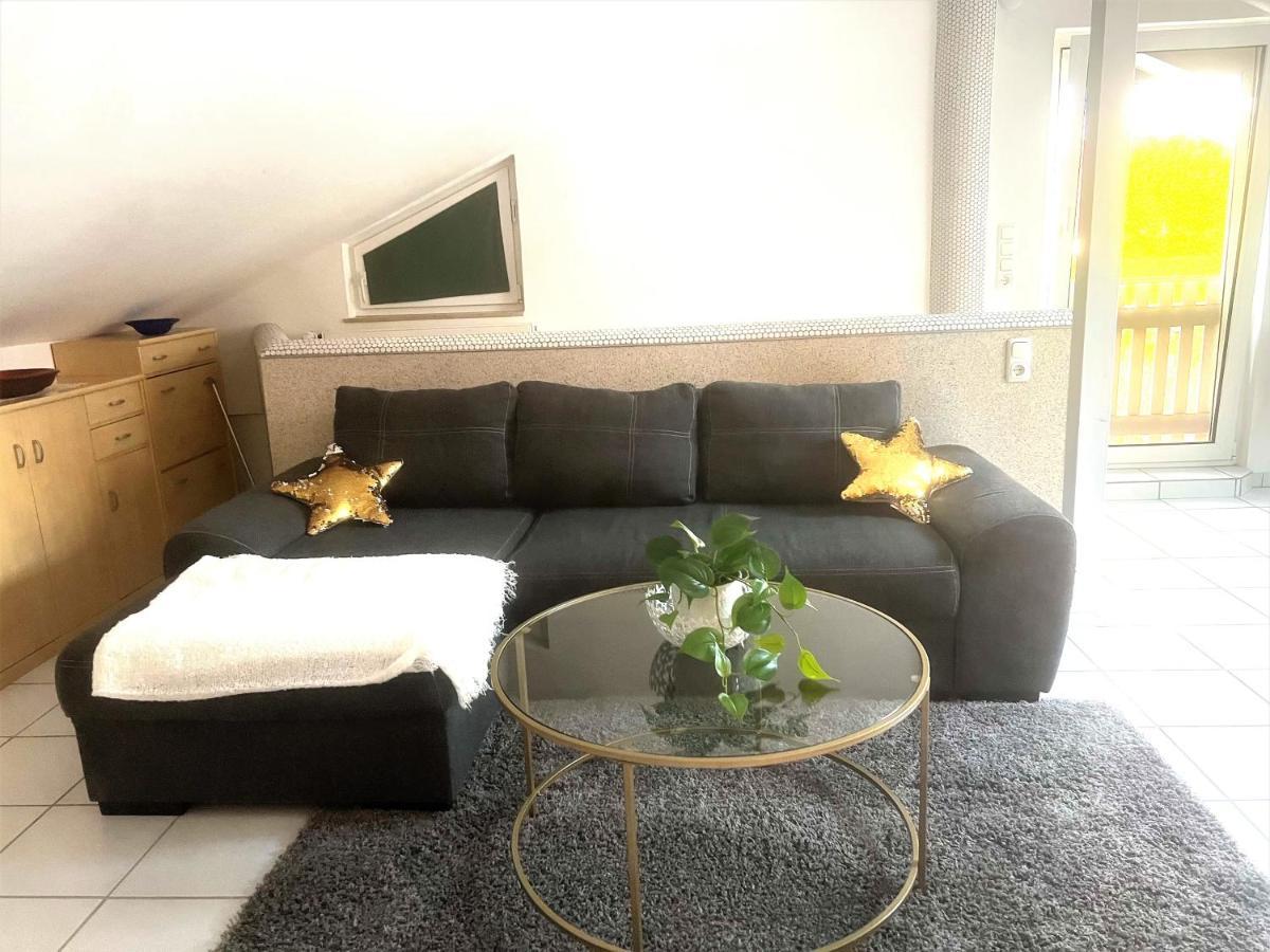 Moeblierte 3 Zimmer Apartment - Mit Smart Tv, Wlan Und Kostenfreie Parkplaetze Schloß Holte-Stukenbrock Buitenkant foto